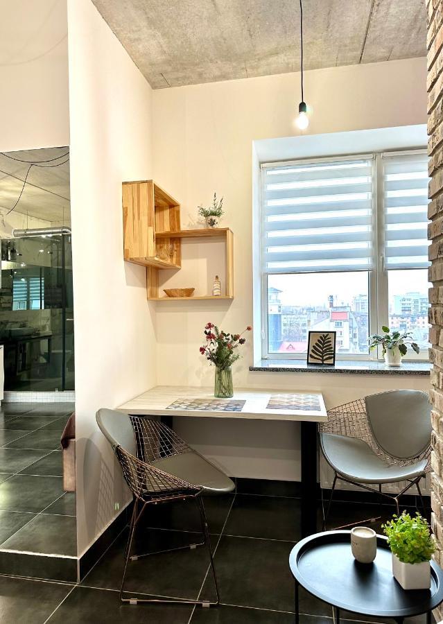 Designer Apartments In The City Center 罗夫诺 外观 照片
