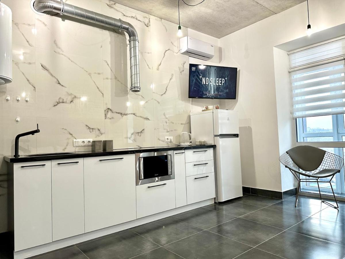 Designer Apartments In The City Center 罗夫诺 外观 照片